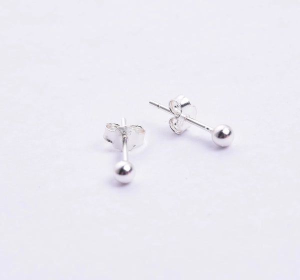 STEW-284, Sterling Silver 2 size of ball Stud Earrings Push Back , silver color